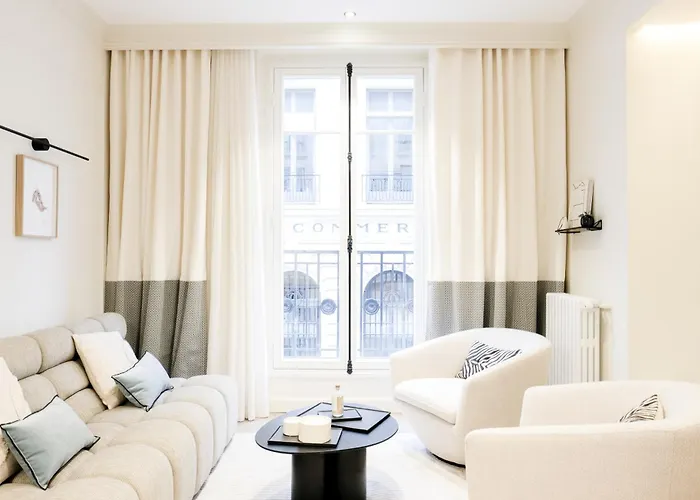 Bel Appartement Au Centre De Paris