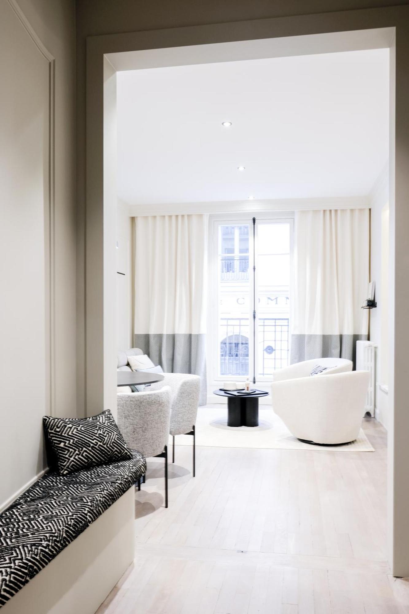 Bel Au Centre De Paris